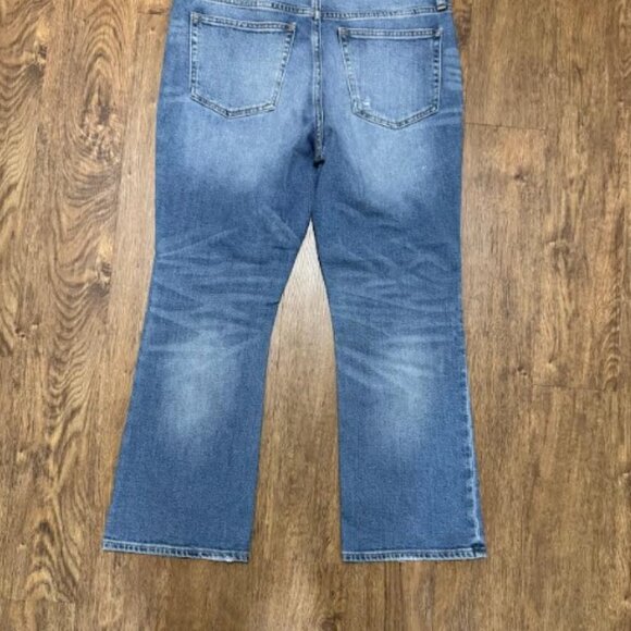 9 in J Crew Billie Demi Boot Crop Distressed Jeans - Picture 6 of 9